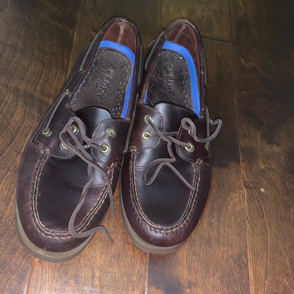 Leather sperry boat shoes